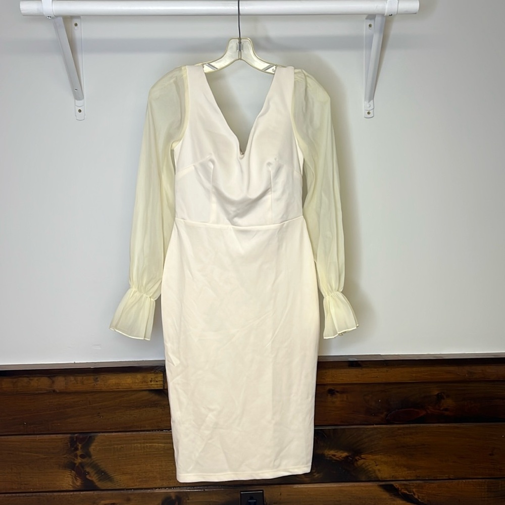NWT Amazon Cream‎ Colored Dress w/ Sheer Sleeves & Built in Bra- Small